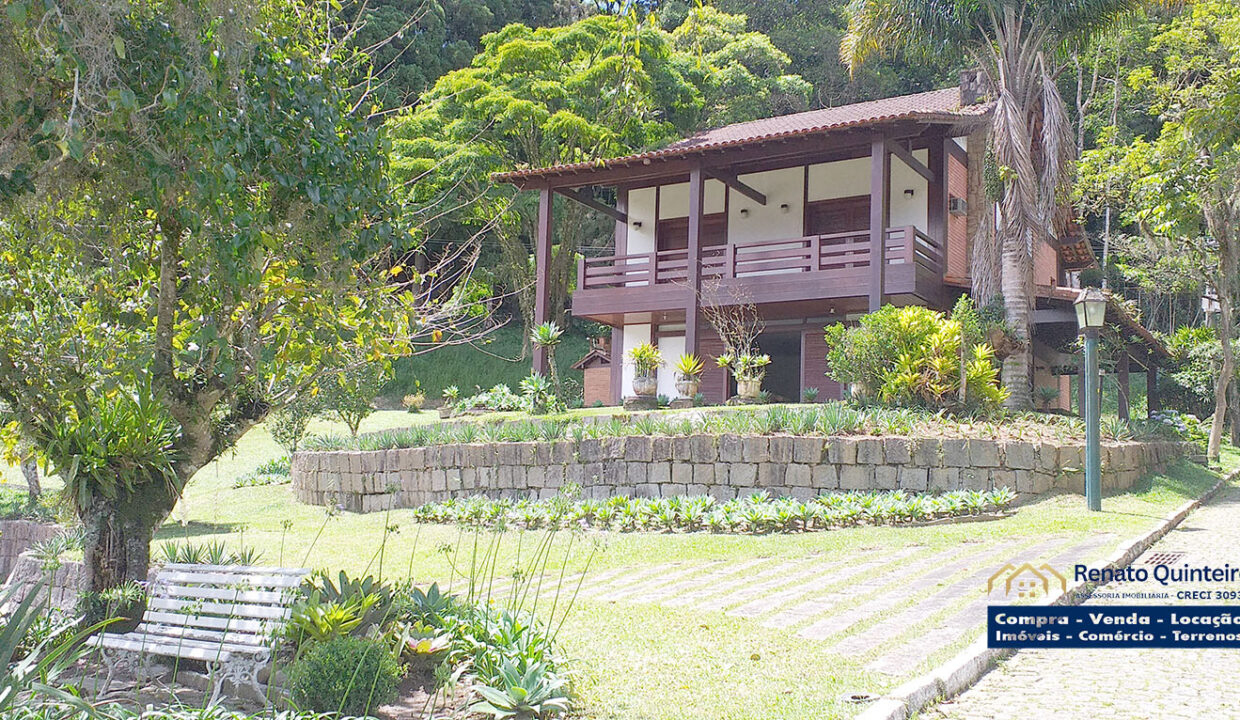 fachada esquerda