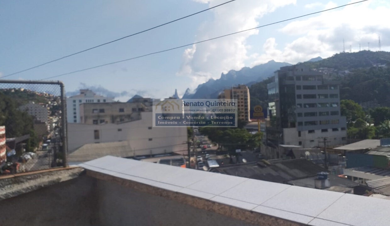 foto b