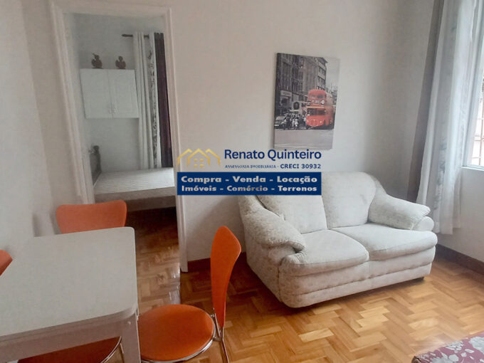 Quarto e sala em ótimas proporções no bairro Agriões, em Teresópolis